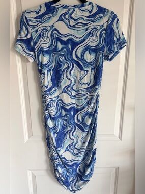 Blue Marble Print Short-Sleeve Dress